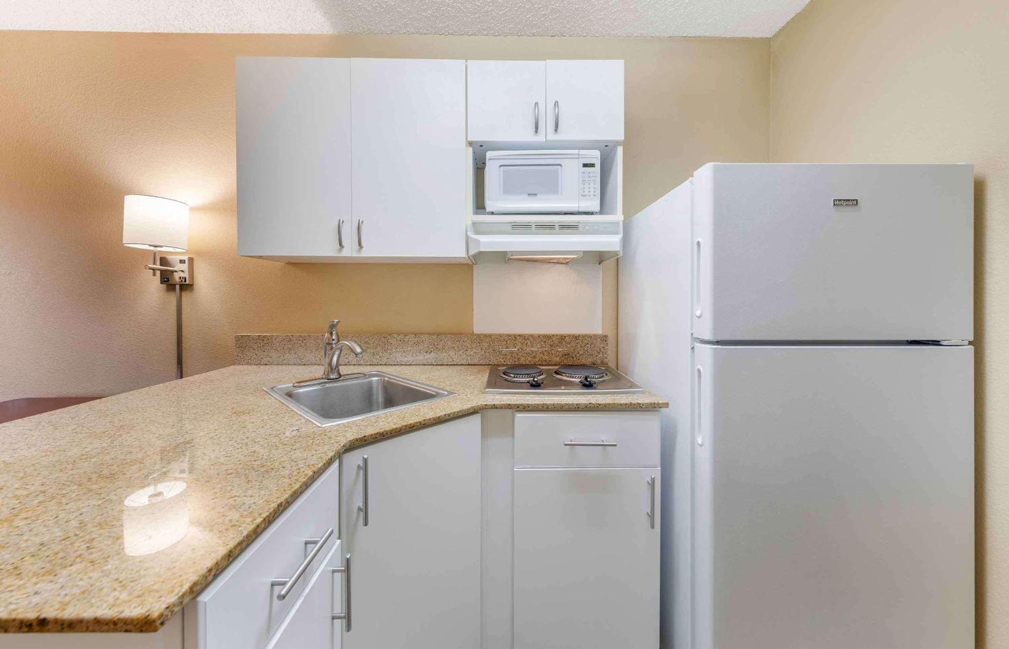 Extended America - Angeles - Ontario Airport Hotel 2*