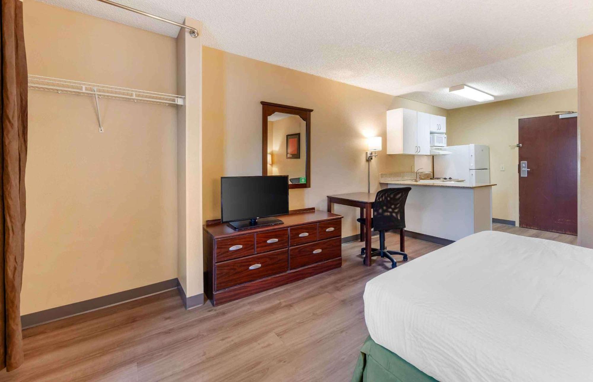 Hotel Extended America - Angeles - Ontario Airport 2*